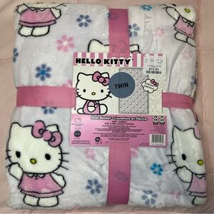 Hello Kitty TWIN spring blanket